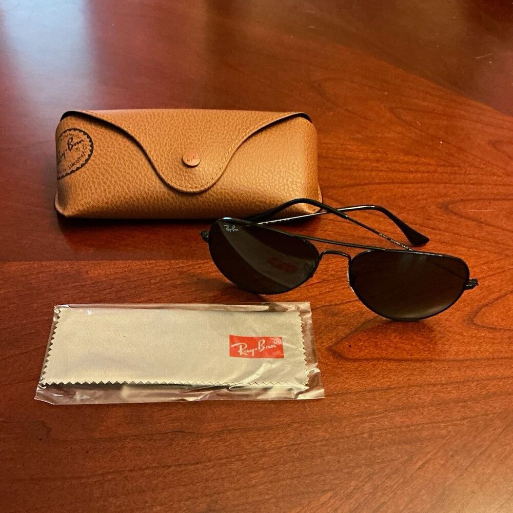 Ray-Ban Aviator Large Metal RB3025 L2823 58mm Black Frame G-15 Lenses 38